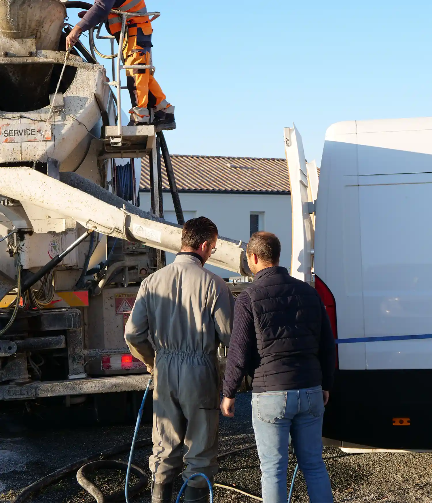 1-Équipe LoopHole sur un chantier de coulage de chape